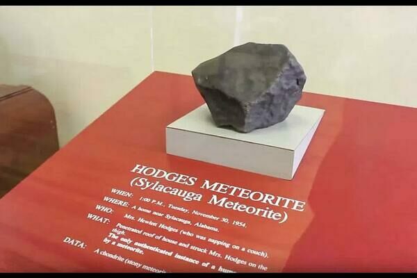 The Sylacauga (Hodges) meteorite on display at the Alabama Museum of Natural History